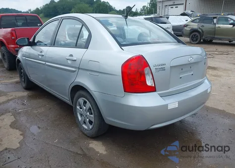 2009 Hyundai Accent Gls z USA, uszkodzony, nr VIN KMHCN46C59U329561